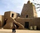 мечети Джингуеребер в городе Тимбукту в Мали